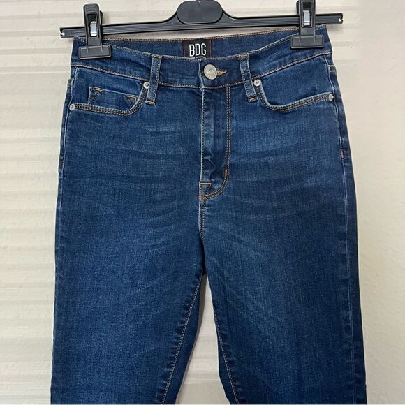 Urban Outfitters BDG Twig High Rise Dark Wash Jeans - Picture 3 of 12